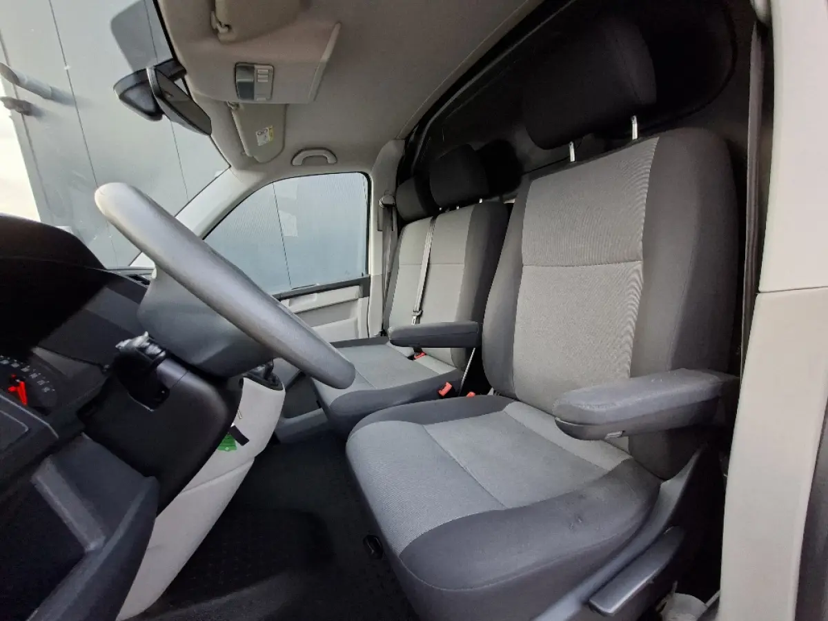 2.0 TDI L1H1 * Airco * Parkeersensoren * Cruise Control * 18 INCH WIELEN *