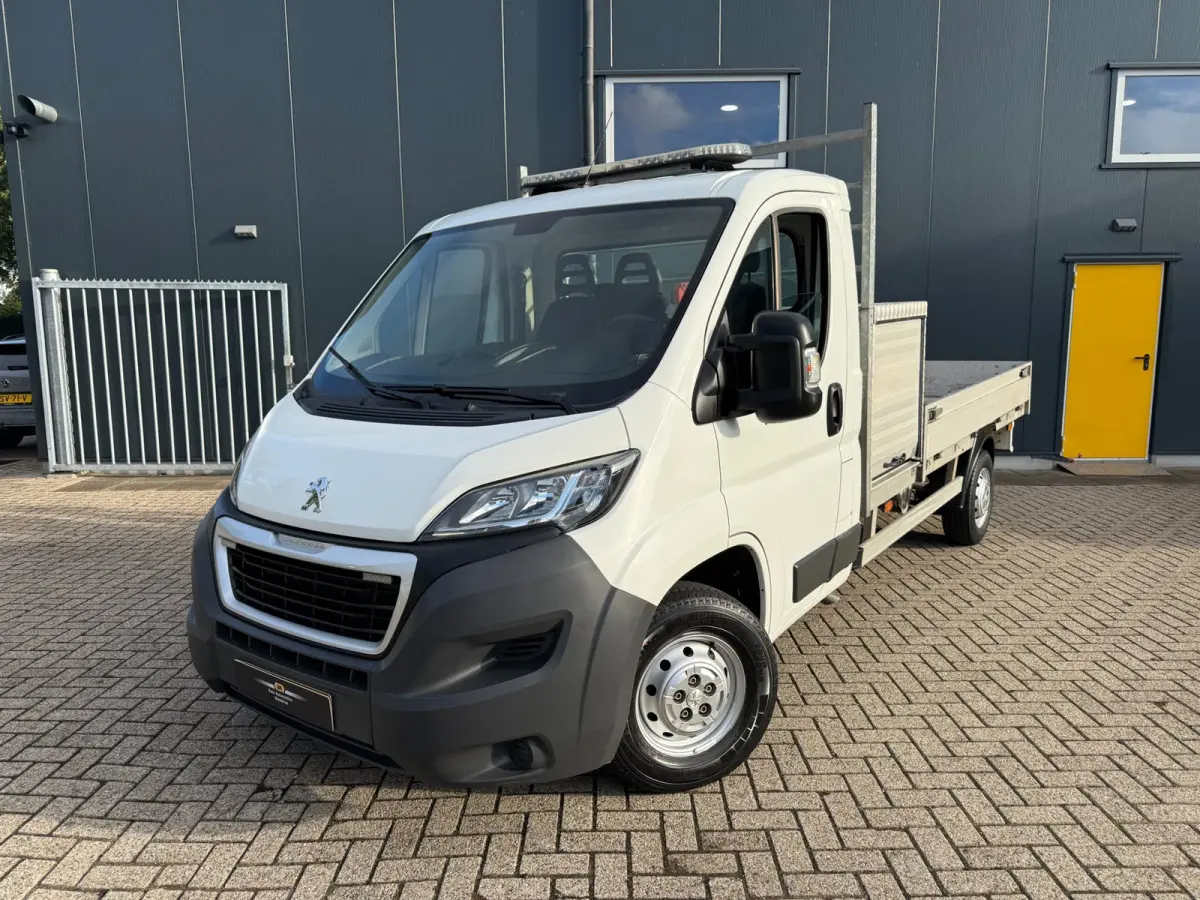 333 2.0 BlueHDI L2S Pick-Up * Kraan * Airco * Camera *