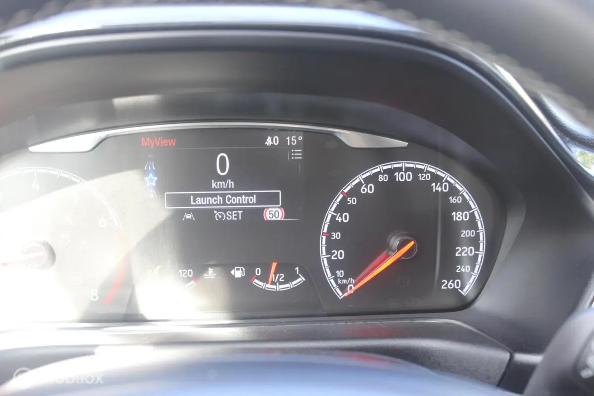 1.5 EcoBoost ST-3, 200pk, launch control, NAP