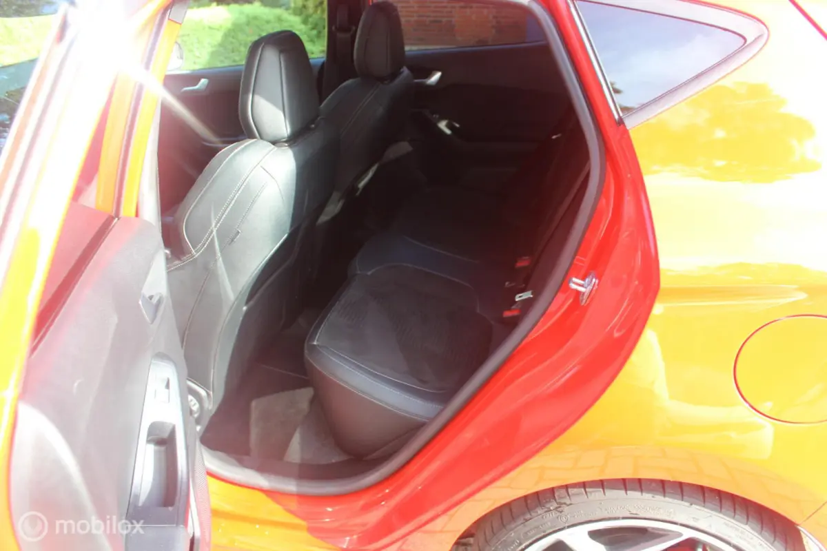 1.5 EcoBoost ST-3, 200pk, launch control, NAP