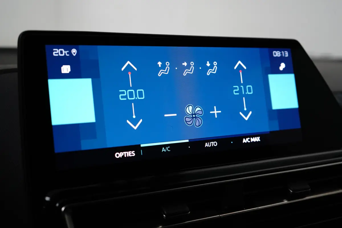 1.6 Plug-in Hybrid 225 Business Plus | Apple Carplay / Android Auto | Navigatie | Achteruitrij Camera | Climate Control | Achteruitrijcamera | Airco (automatisch) | Apple Carplay/Android Aut