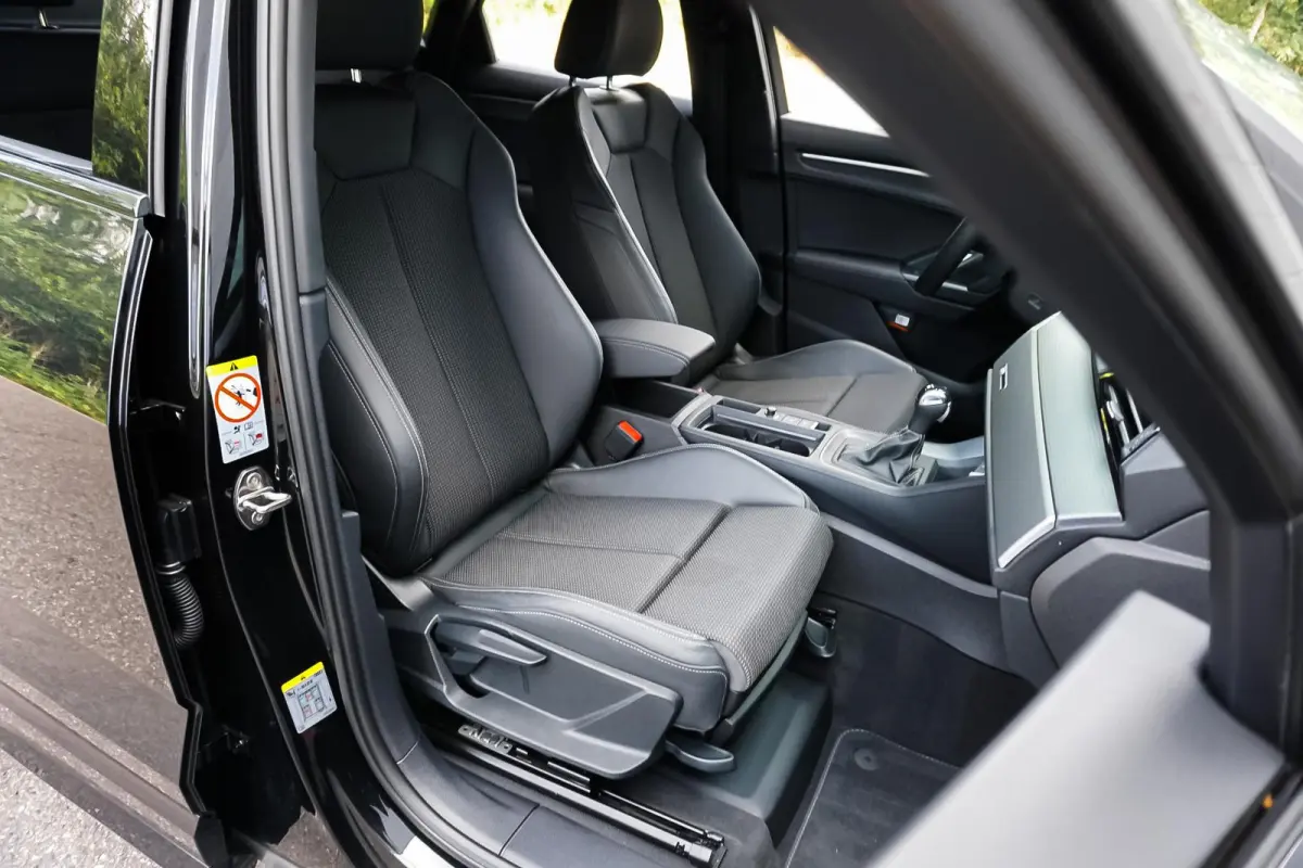 45 TFSIe 245pk PHEV S Edition | Panoramadak | Trekhaak | Topview Camera | Keyless | Optiek Zwart | SoH 92%