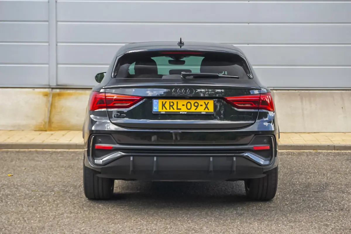 45 TFSIe 245pk PHEV S Edition | Panoramadak | Trekhaak | Topview Camera | Keyless | Optiek Zwart | SoH 92%