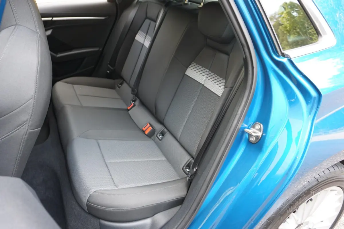 30 TFSI 110pk S-tronic MHEV Advanced Edition | Navigatie | Smartphone Interface | PDC | Adaptive Cruise