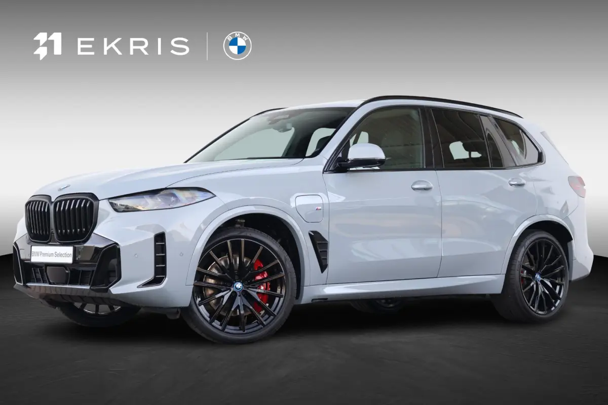 xDrive50e | Sport Pakket Pro | Panorama Dak Skylounge | Merino Leder | Driving Assistant professional | 22'' LM | Active Steering | Stoelventilatie | Stoelverwarming | Parking Assistant Prof