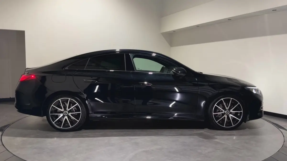 250+ Launch Edition 85.5 kWh | AMG styling | ACC | Panoramadak | 800v Snelladen