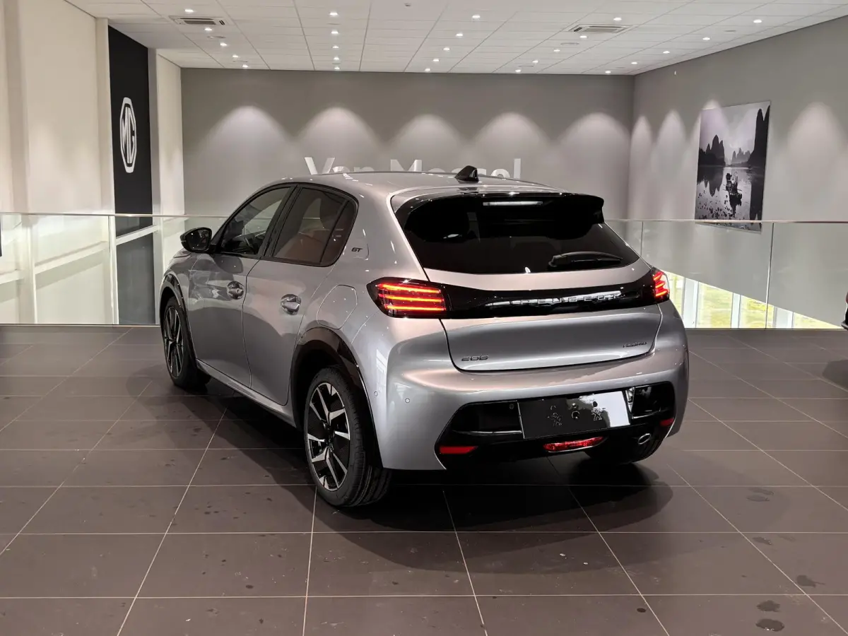 1.2 Hybrid 110 e-DCS6 GT | Automaat | Climate Control | Full Map Navigatie | Apple Carplay / Android Auto | 360 Camera | Parkeersensoren | Bekleding Half Leder | Direct uit Voorraad Leverbaa