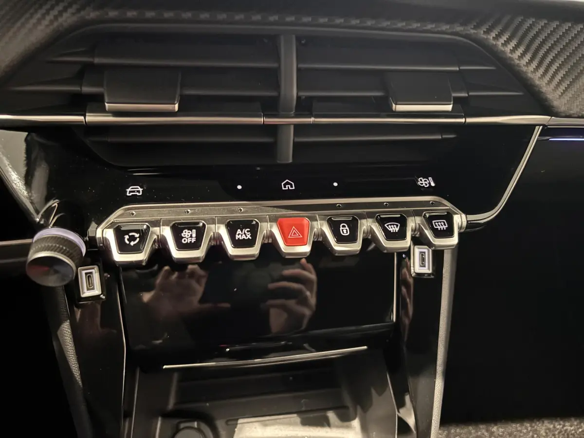 1.2 Hybrid 110 e-DCS6 GT | Automaat | Climate Control | Full Map Navigatie | Apple Carplay / Android Auto | 360 Camera | Parkeersensoren | Bekleding Half Leder | Direct uit Voorraad Leverbaa