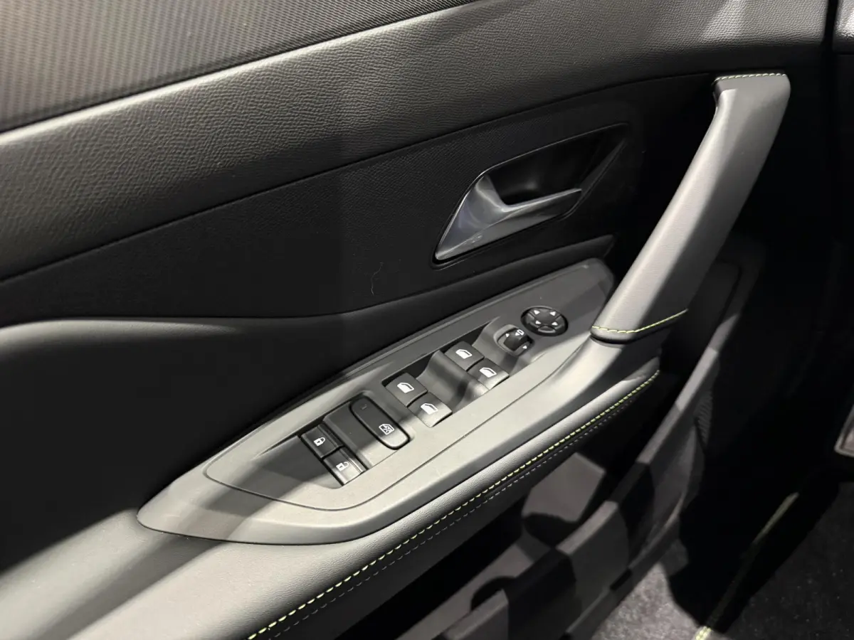 1.6 Plug-in Hybrid 195 GT | APPLE CARPLAY & ANDROID AUTO | 360 CAMERA | PANORAMADAK | DEMO AUTO |
