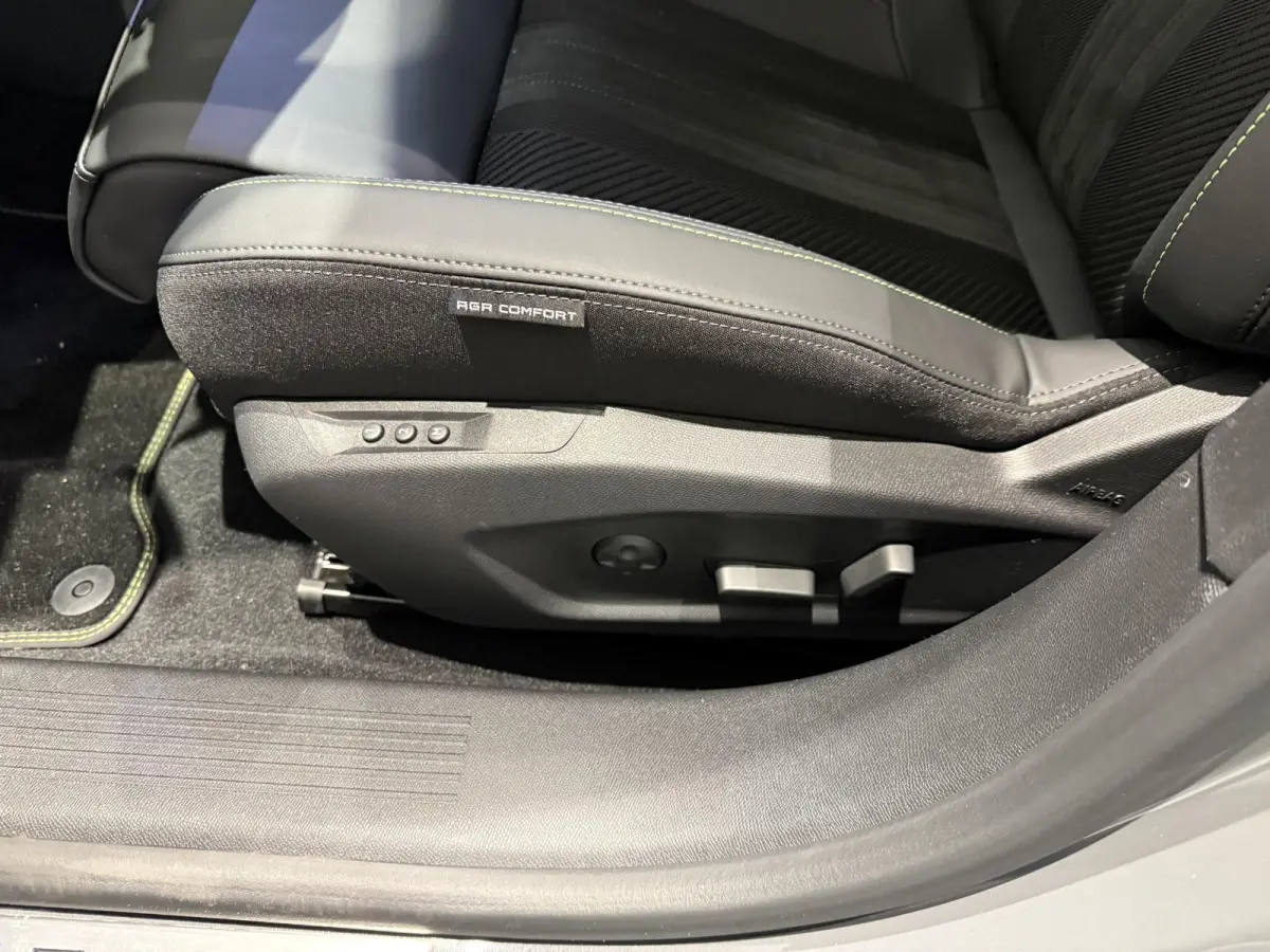1.6 Plug-in Hybrid 195 GT | APPLE CARPLAY & ANDROID AUTO | 360 CAMERA | PANORAMADAK | DEMO AUTO |