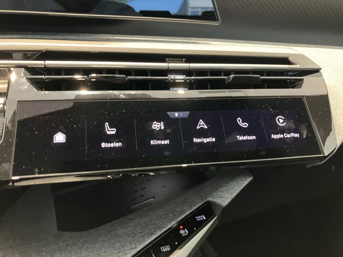 1.2 Hybrid 145 Allure | APPLE CARPLAY & ANDROID AUTO | 360 CAMERA | STOELVERWARMING | DEMO AUTO |