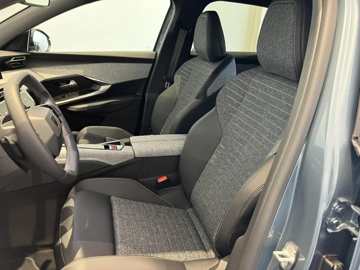 1.2 Hybrid 145 Allure | APPLE CARPLAY & ANDROID AUTO | 360 CAMERA | STOELVERWARMING | DEMO AUTO |