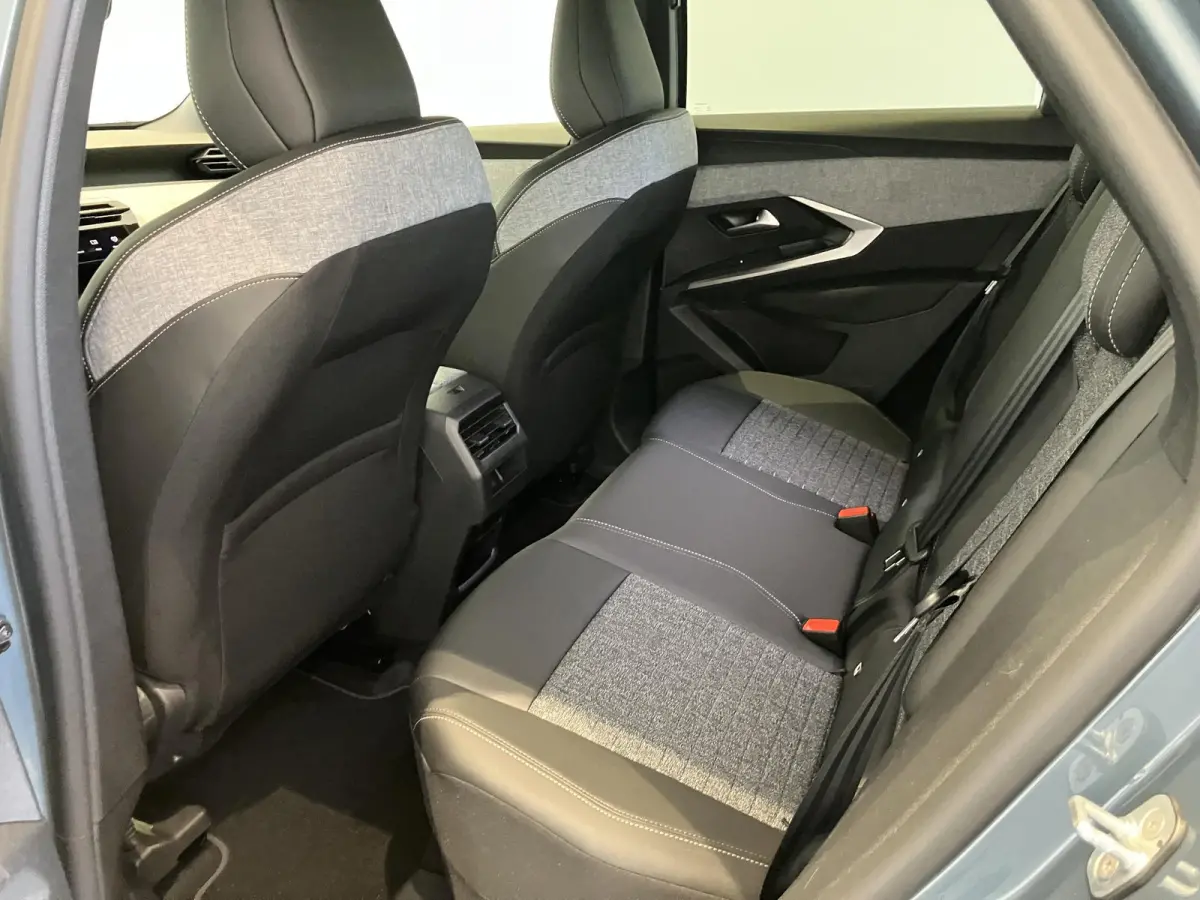 1.2 Hybrid 145 Allure | APPLE CARPLAY & ANDROID AUTO | 360 CAMERA | STOELVERWARMING | DEMO AUTO |
