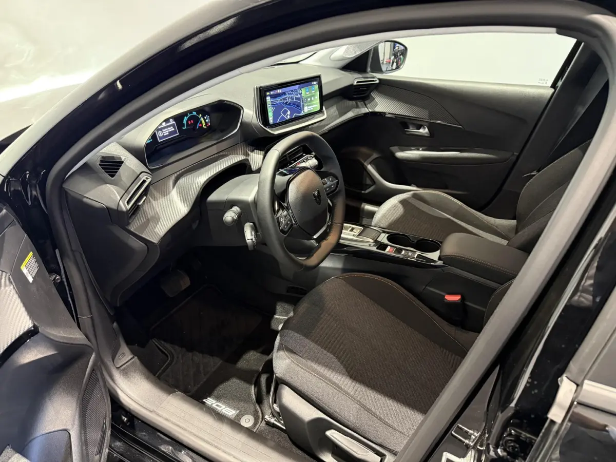 1.2 Hybrid 110 e-DCS6 Business | APPLE CARPLAY & ANDROID AUTO | CAMERA | DEMO AUTO |
