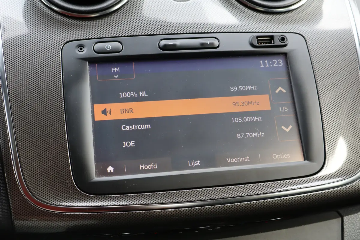 0.9 TCe SL Navi / Airco / Cruise / Trekhaak / Audio / CV