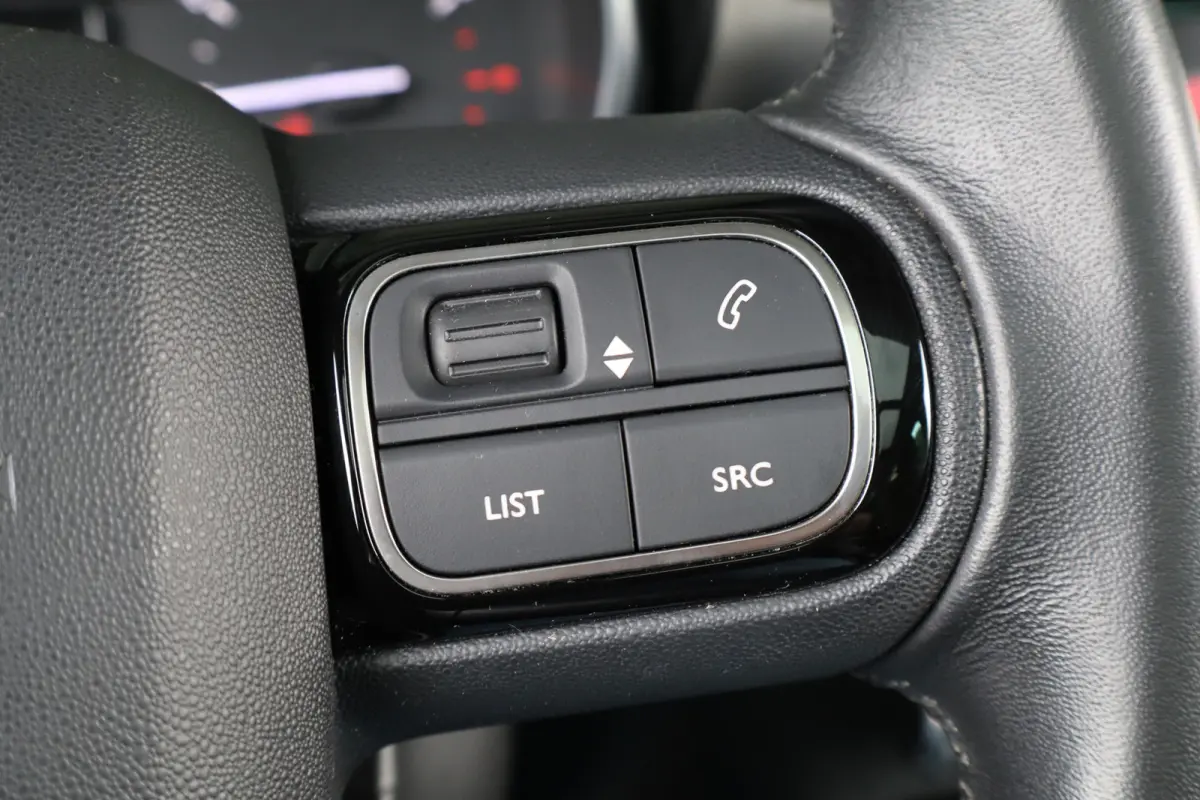 1.2 PureTech S&S Origins Pano / Navi / Head-up / Clima / Audio / Cruise