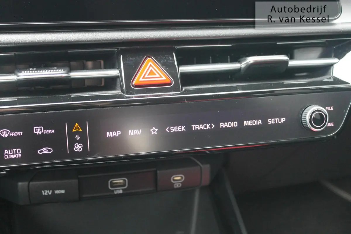 1.6 GDi Hybrid DynamicPlusLine I Leer I Schuifdak I HUD I 1e Eigenaar I NL-auto