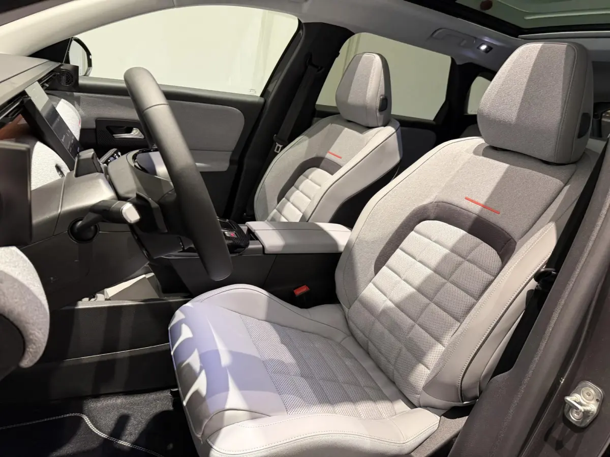 1.2 Hybrid 145 Max l MASSAGE l ELEKT. STOELEN l NAVI l CAMERA l DEMO MODEL!!!!