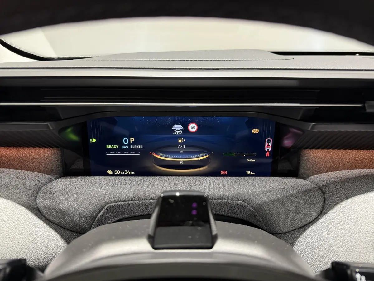 1.2 Hybrid 145 Max l MASSAGE l ELEKT. STOELEN l NAVI l CAMERA l DEMO MODEL!!!!