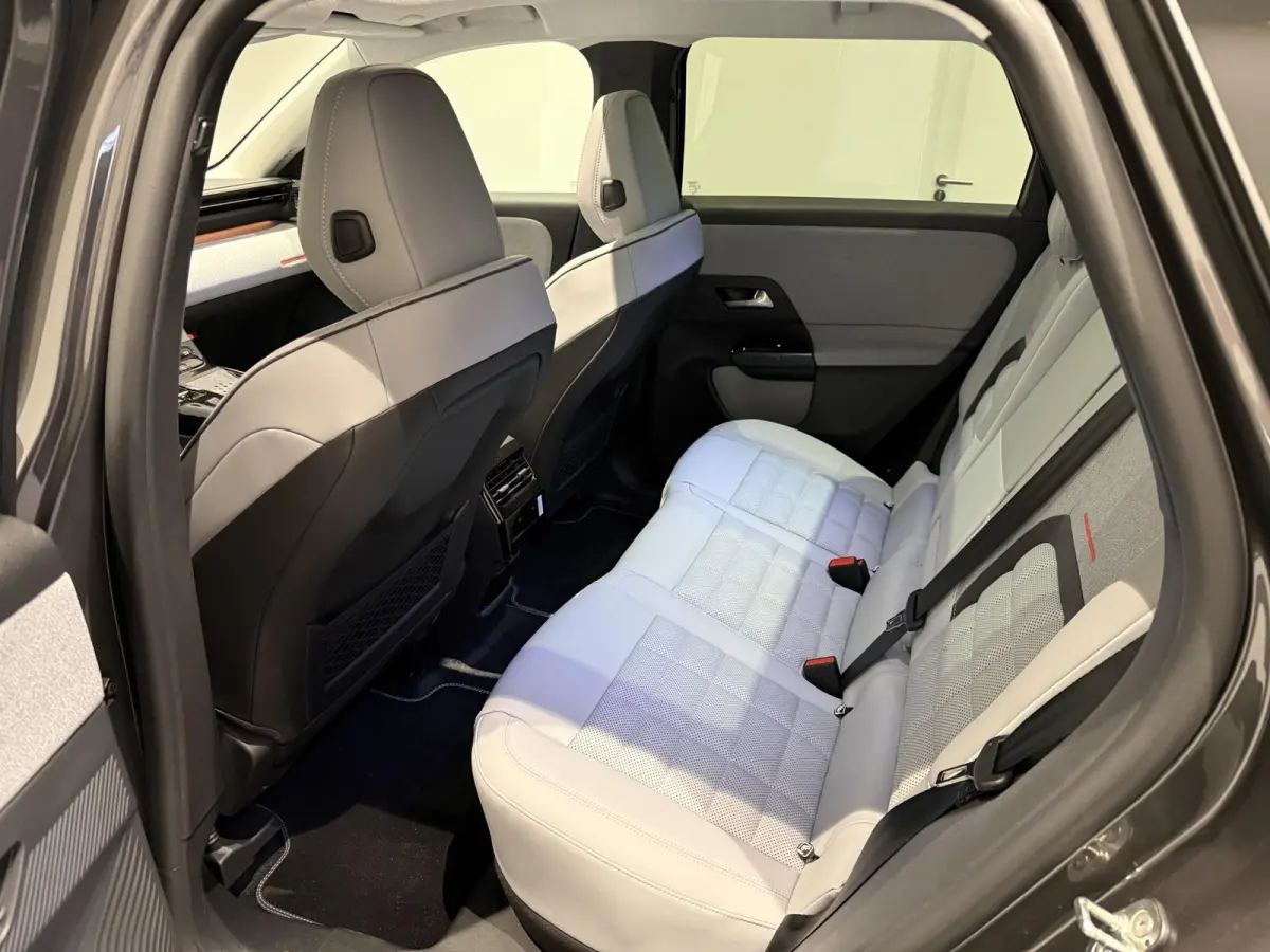1.2 Hybrid 145 Max l MASSAGE l ELEKT. STOELEN l NAVI l CAMERA l DEMO MODEL!!!!