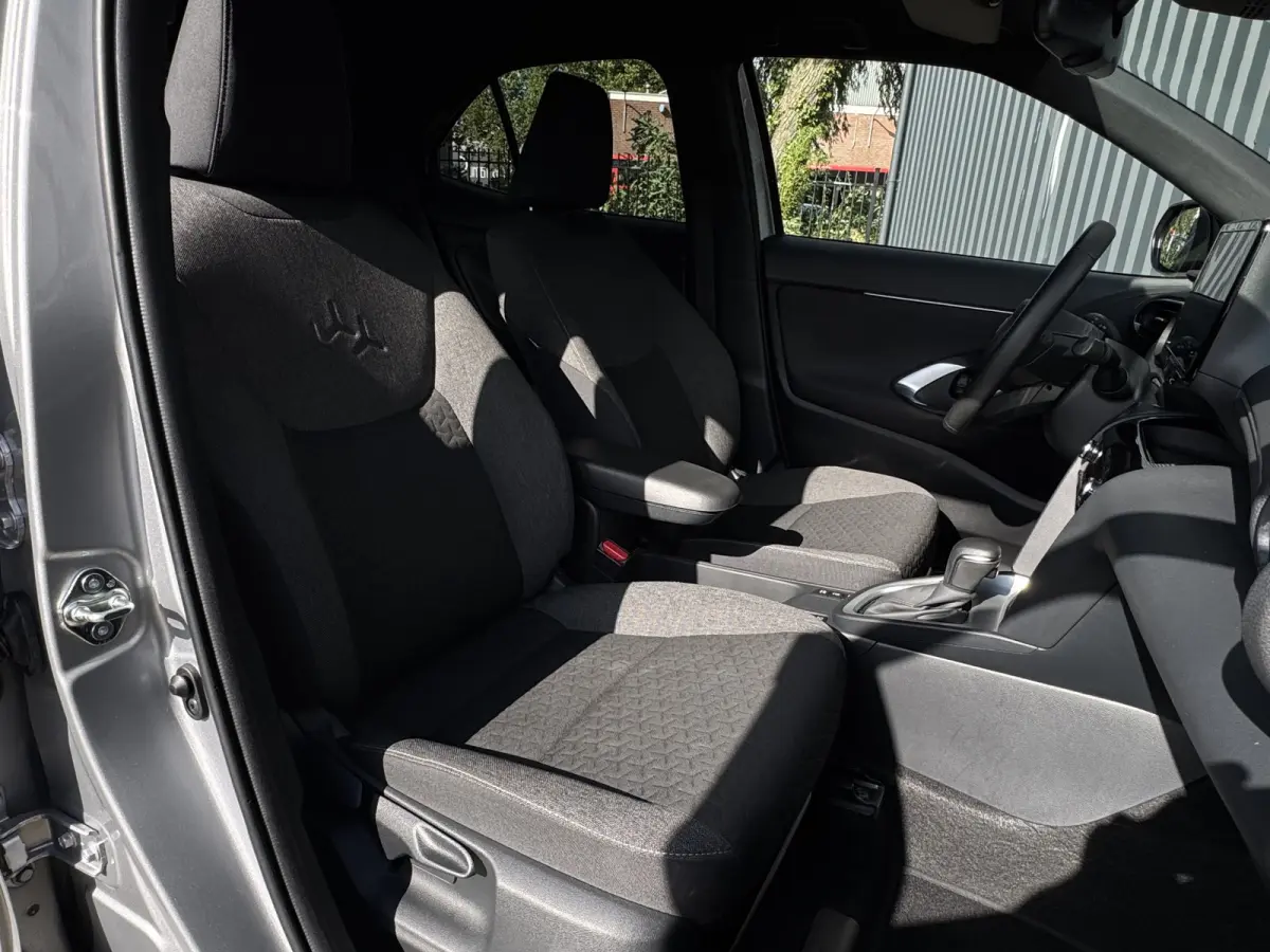 1.5 Hybrid 116 pk Dynamic Keyless entry, Stoelverwarming, Dealeronderh