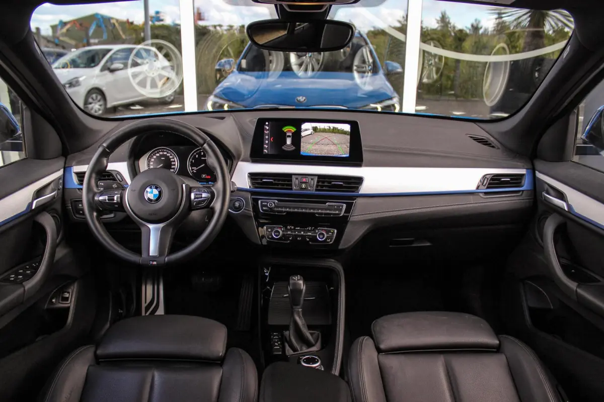 xDrive25e High Executive M sport | 1e eigenaar | Dealer onderhouden | Panoramadak | Apple Carplay | Camera | LED adaptief | Head-up | Stoelverwarming | Cruise control