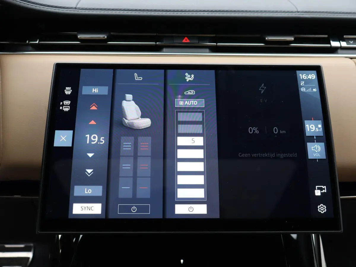 3.0 P550e Autobiography PHEV | Meridian Signature Sound | Massage voorstoelen in Caraway Semi Aniline leder | Black Exterior Pack | Towing Pack | Gekoelde opberguimte middenconsole