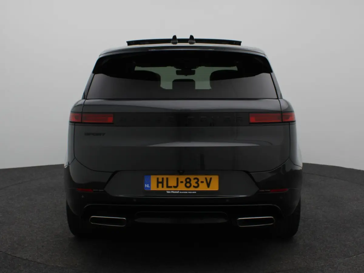 3.0 P550e Autobiography PHEV | Meridian Signature Sound | Massage voorstoelen in Caraway Semi Aniline leder | Black Exterior Pack | Towing Pack | Gekoelde opberguimte middenconsole