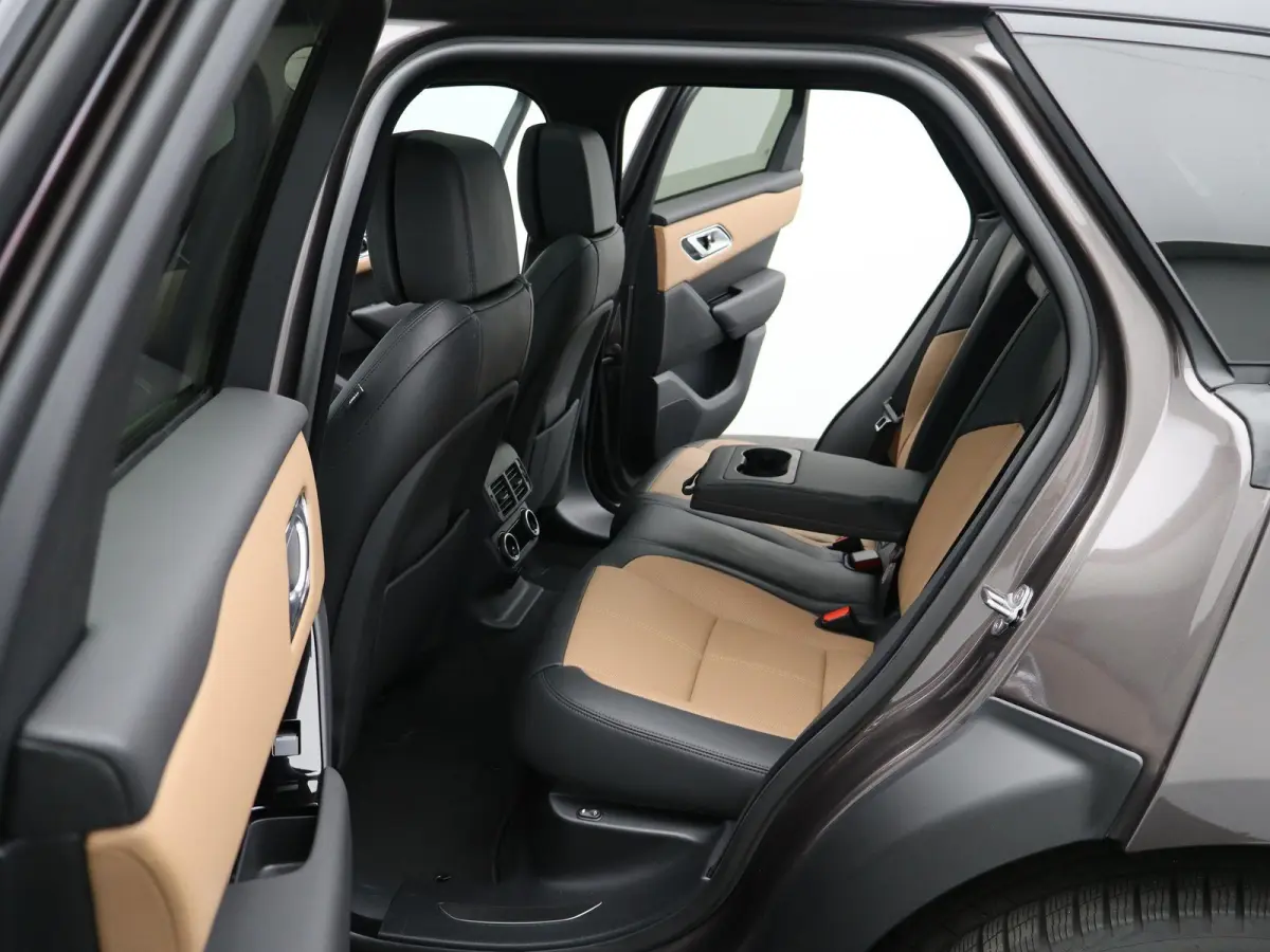 2.0 P400e AWD Autobiography PHEV | Charente Grey (bruin/grijs) | Stoelkoeling | Panoramisch schuifdak |