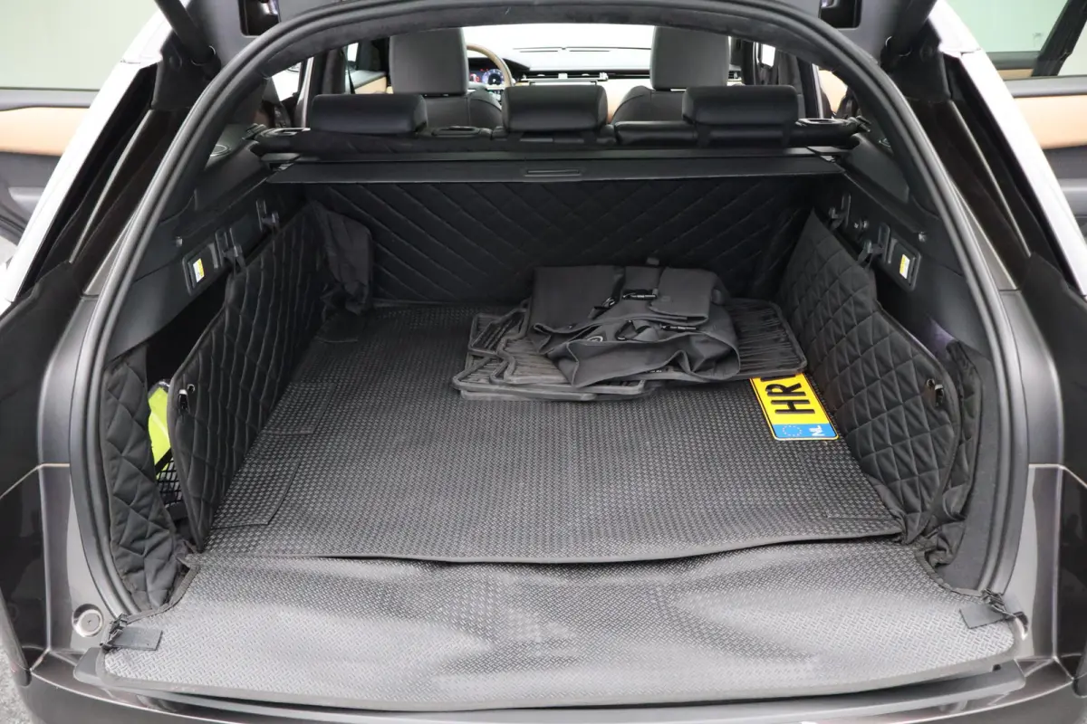 2.0 P400e AWD Autobiography PHEV | Charente Grey (bruin/grijs) | Stoelkoeling | Panoramisch schuifdak |
