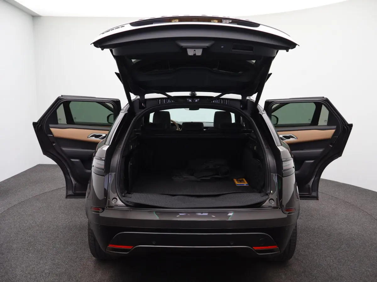 2.0 P400e AWD Autobiography PHEV | Charente Grey (bruin/grijs) | Stoelkoeling | Panoramisch schuifdak |