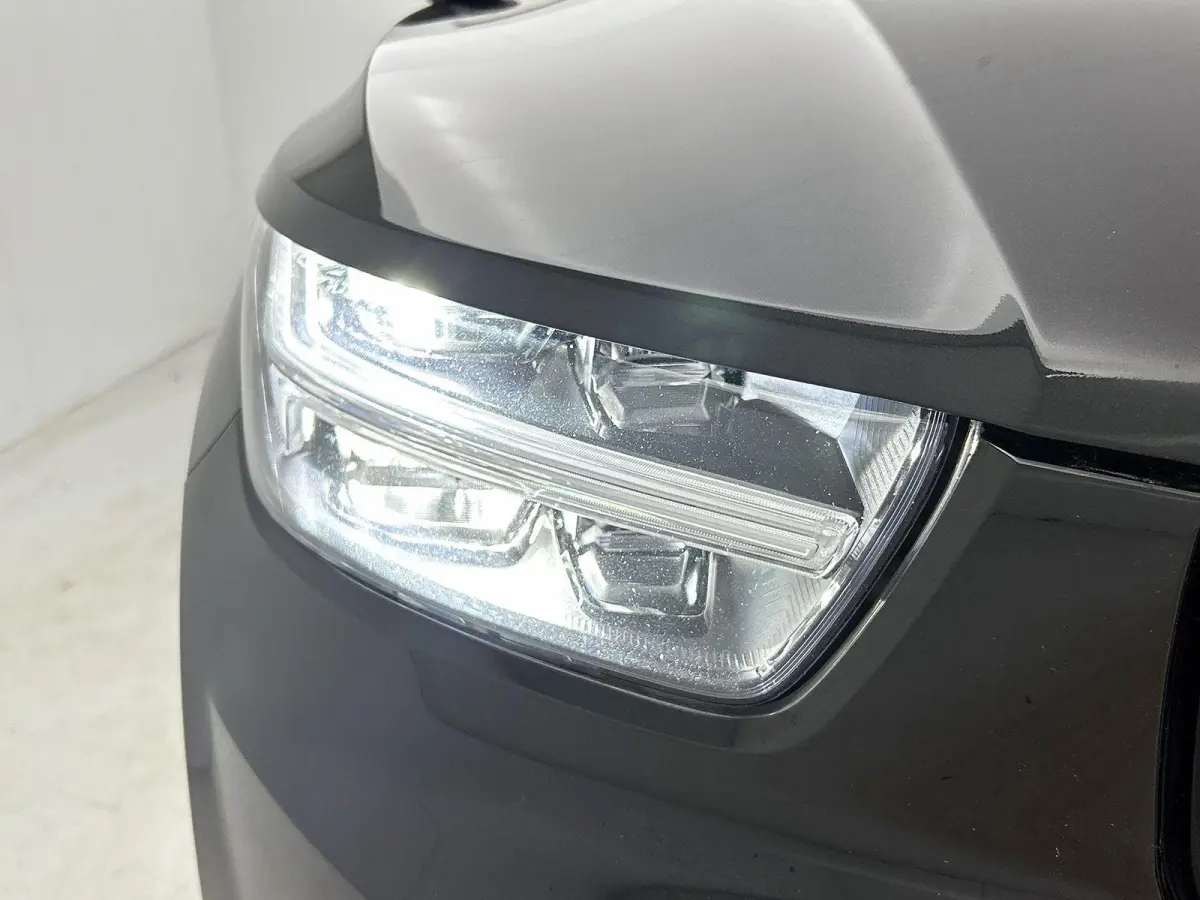 1.5 T5 R-Design PHEV | 98,6% SOH | Lederen Bekleding | Cruise Control | Stoelverwarming | Achteruitrijcamera | Navigatie