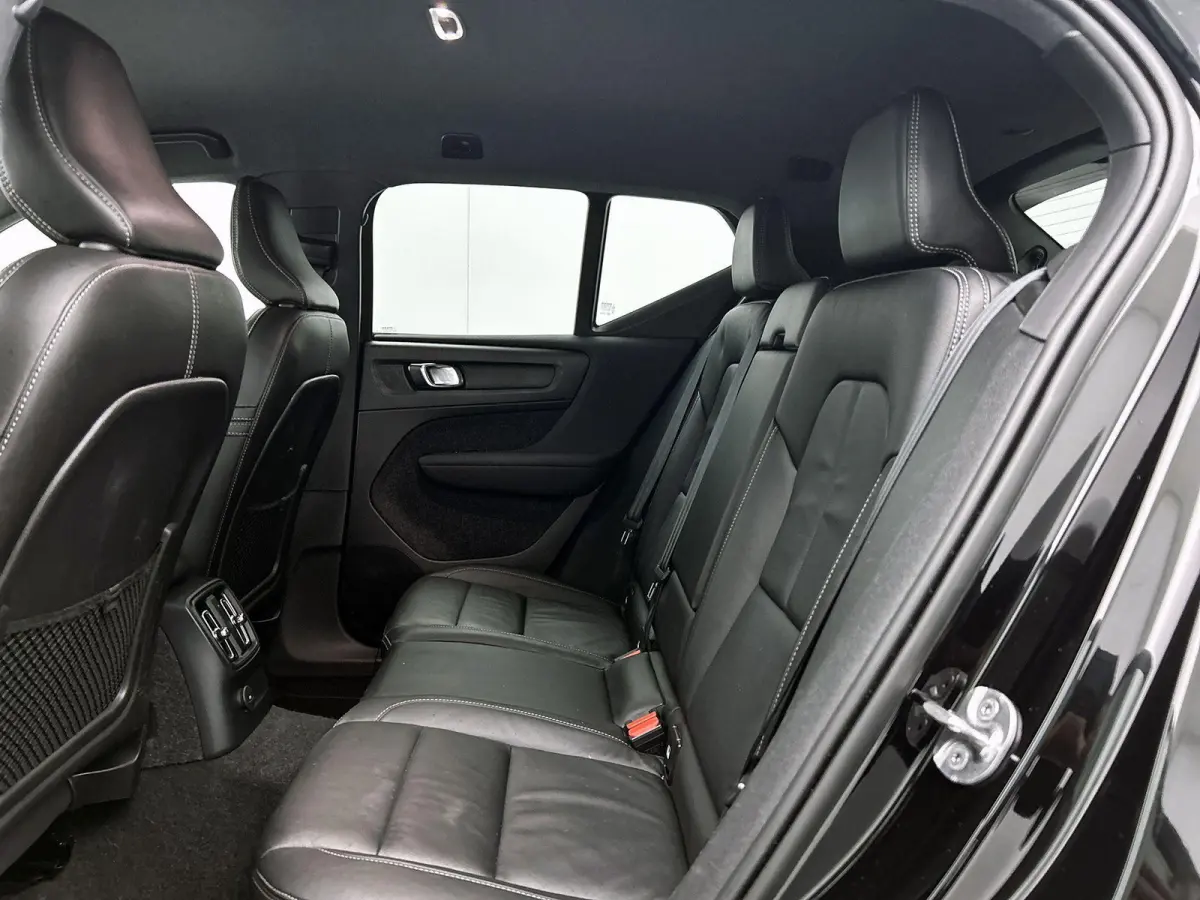 1.5 T5 R-Design PHEV | 98,6% SOH | Lederen Bekleding | Cruise Control | Stoelverwarming | Achteruitrijcamera | Navigatie