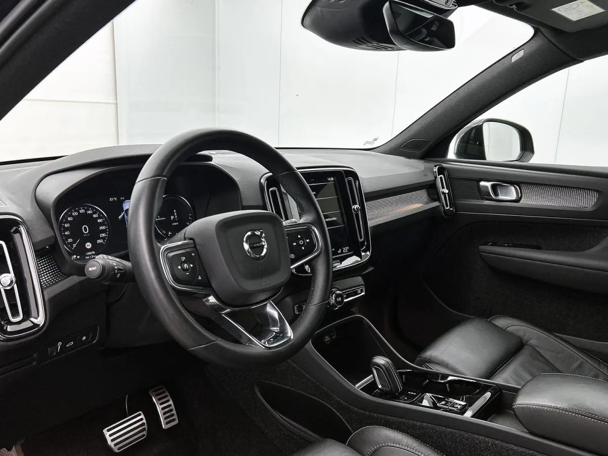 1.5 T5 R-Design PHEV | 98,6% SOH | Lederen Bekleding | Cruise Control | Stoelverwarming | Achteruitrijcamera | Navigatie
