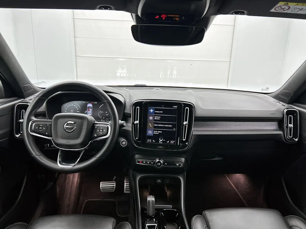 1.5 T5 R-Design PHEV | 98,6% SOH | Lederen Bekleding | Cruise Control | Stoelverwarming | Achteruitrijcamera | Navigatie
