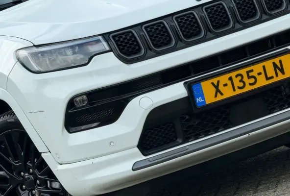 4xe 240 Plug-in Hybrid S - Bright White - Leder/Carplay/Adeptive/19''