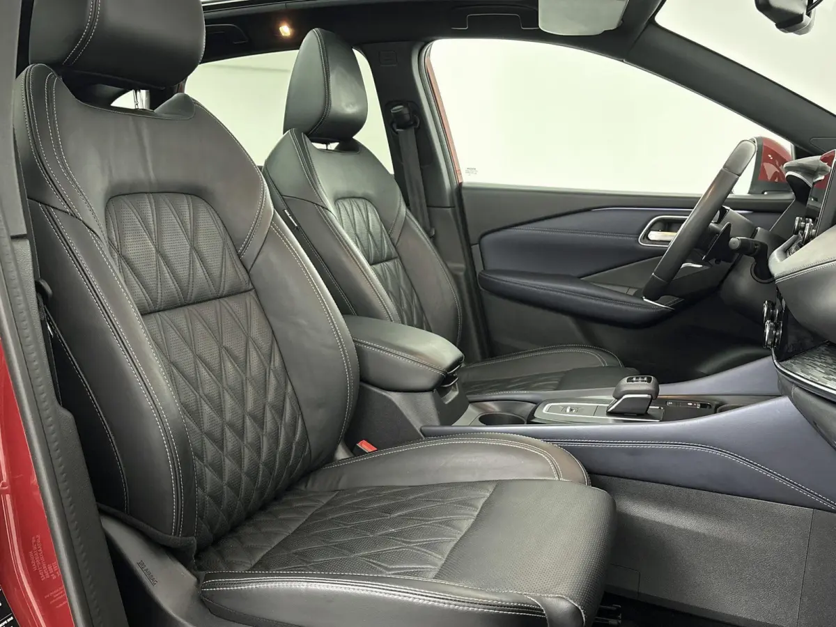 1.3 MHEV Xtronic Tekna Plus 1e Eigenaar | Origineel Nederlands | Trekhaak | Lederen Bekleding | Panoramadak | Head-Up Display