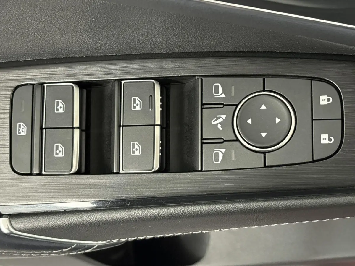 1.3 MHEV Xtronic Tekna Plus 1e Eigenaar | Origineel Nederlands | Trekhaak | Lederen Bekleding | Panoramadak | Head-Up Display