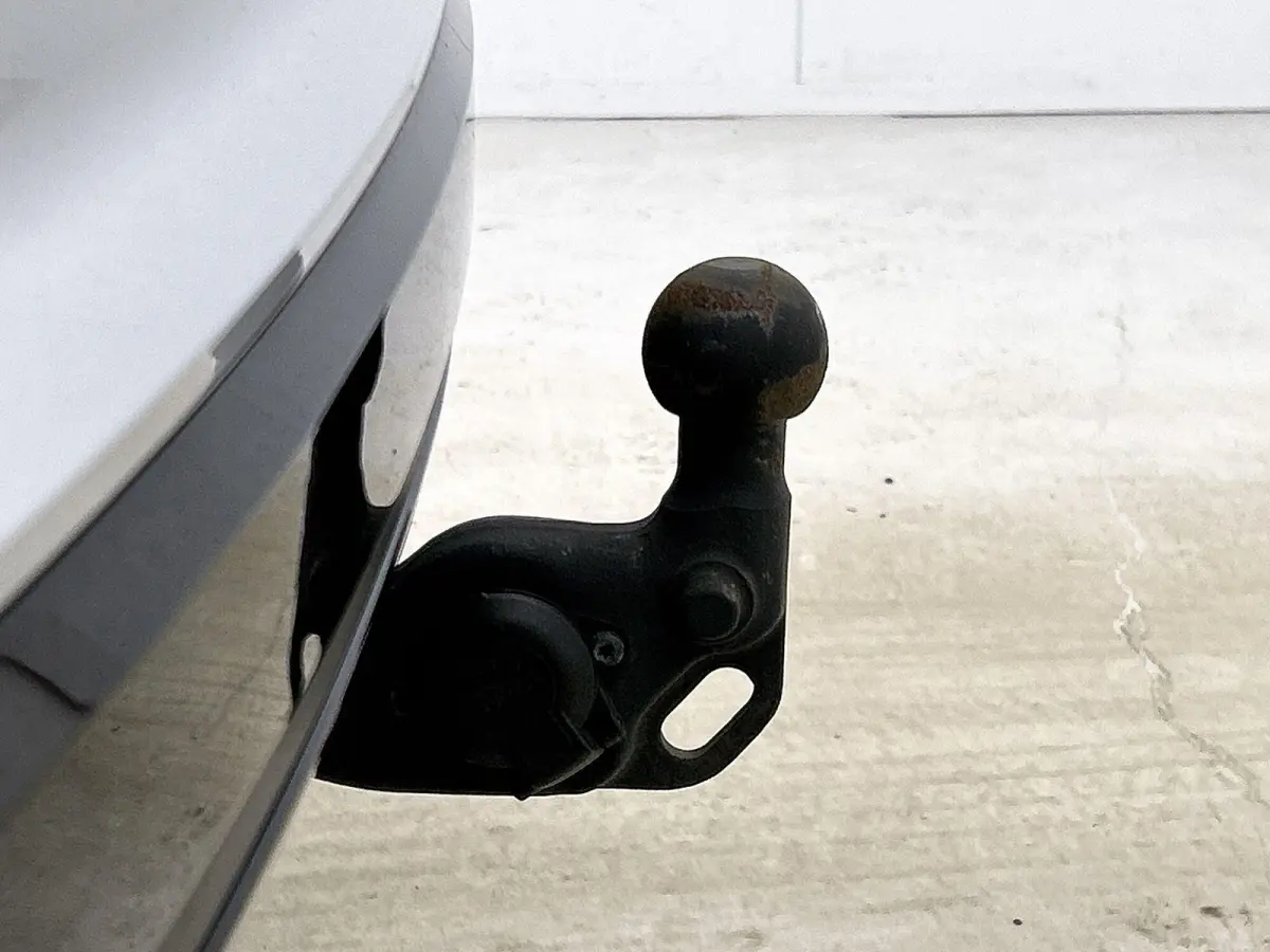 80 Origineel Nederlands | 92,1% SOH | Trekhaak | HEV | Cruise Control | Stoelverwarming | Stuurverwarming | Parkeersensoren Voor en Achter | Achteruitrijcamera | 360 Camera