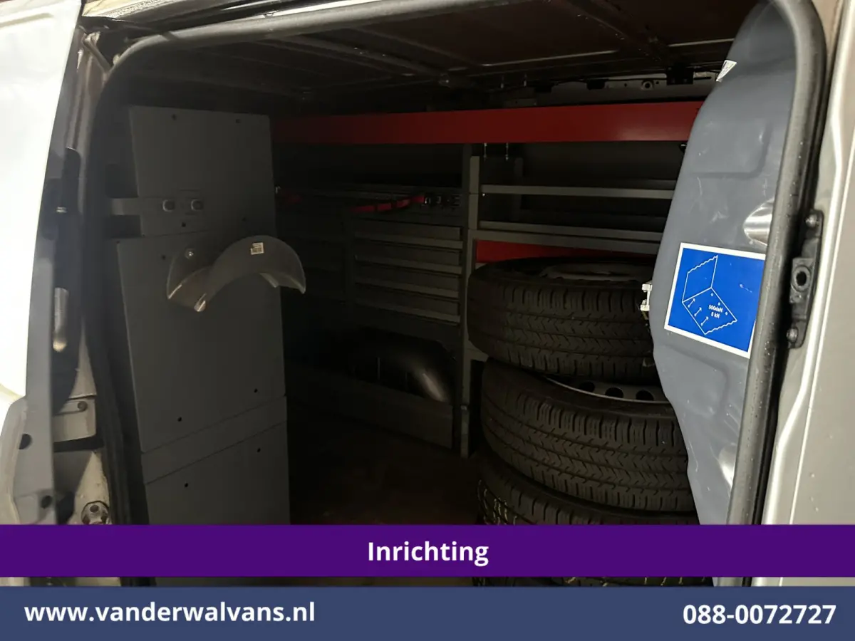 114 CDI 136pk RWD L2H1 Inrichting Euro6 Airco | Camera | Navigatie | Cruisecontrol | Trekhaak Bijrijdersbank, Achterklep