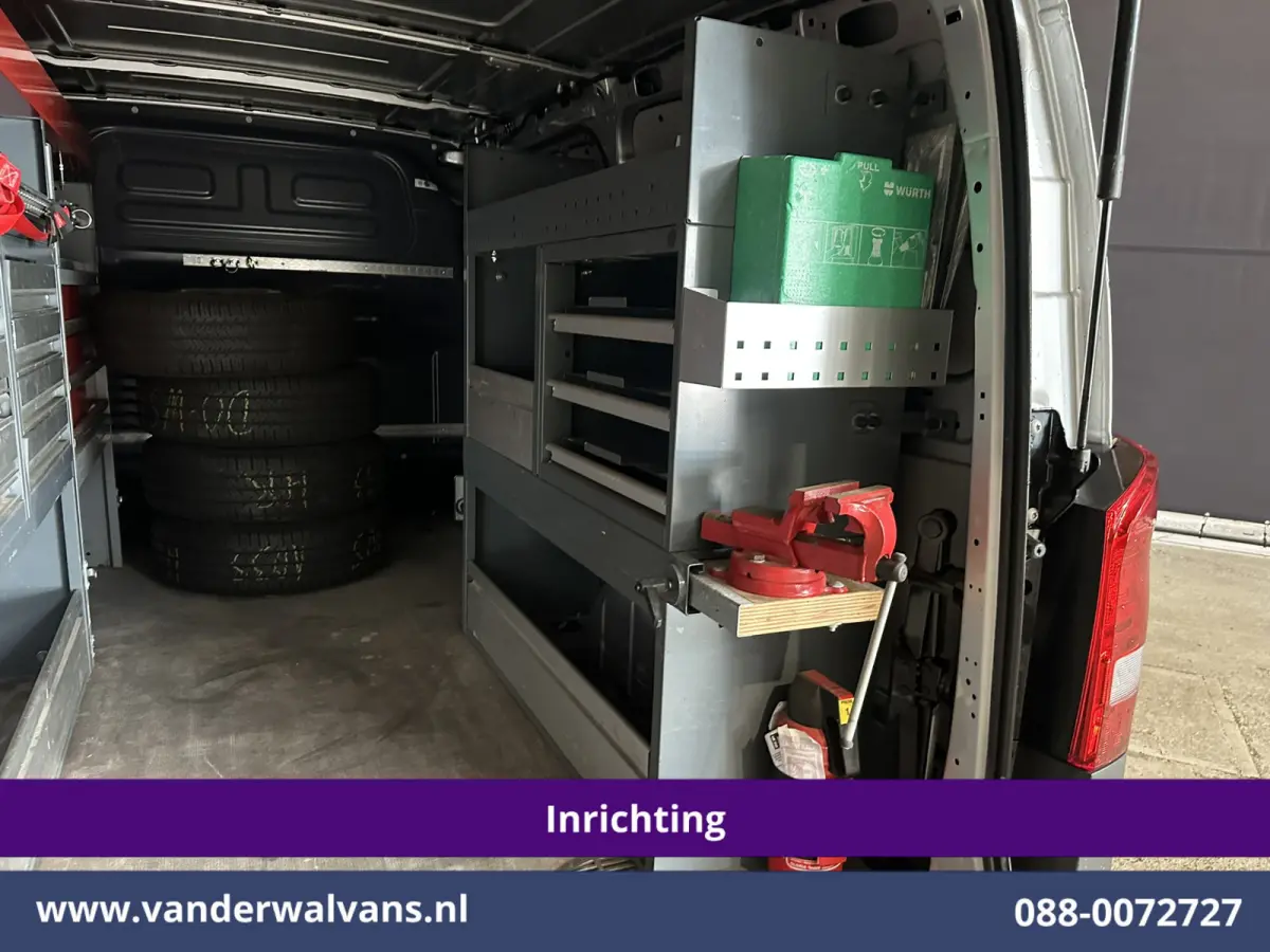 114 CDI 136pk RWD L2H1 Inrichting Euro6 Airco | Camera | Navigatie | Cruisecontrol | Trekhaak Bijrijdersbank, Achterklep