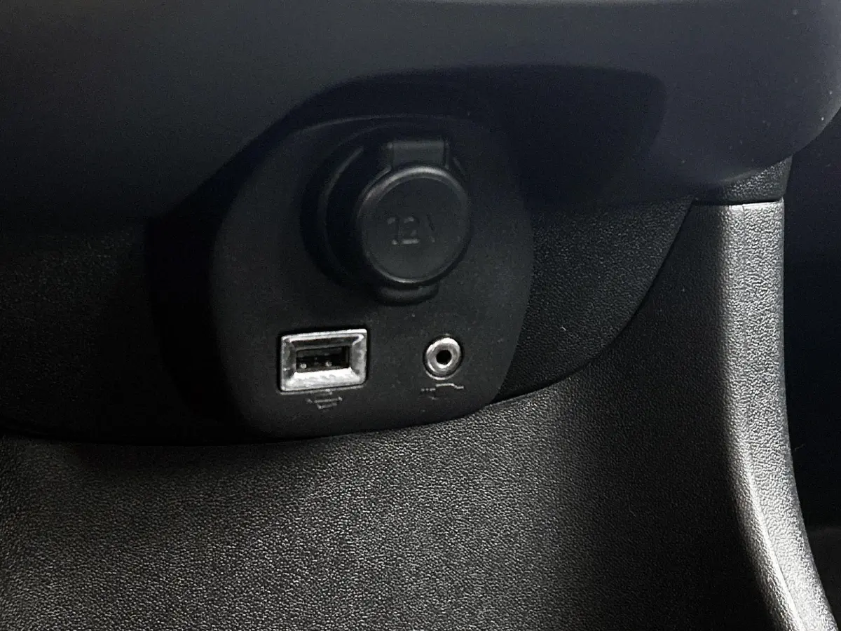 1.0 VVT-i x-play 1e Eigenaar | Origineel Nederlands | Achteruitrijcamera | Cruise Control
