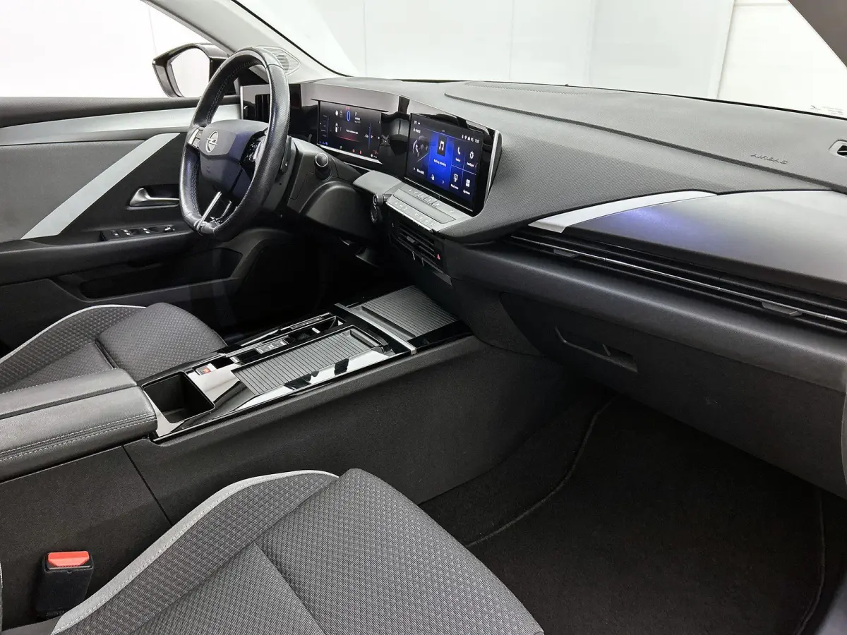 1.6 Hybrid Business Edition 1e Eigenaar | 89,5% SOH | Origineel Nederlands | MHEV | Stuur en Stoel Verwarming |