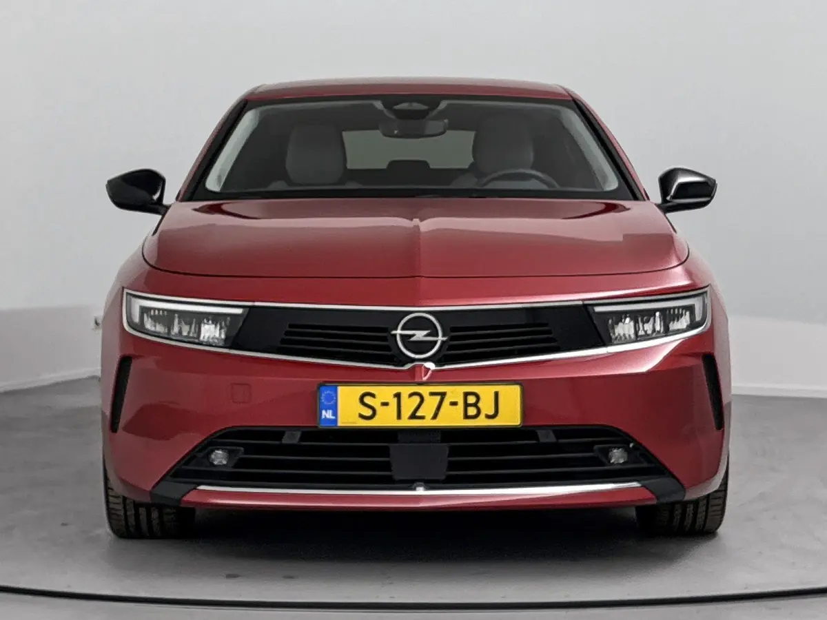 1.6 Hybrid Business Edition 1e Eigenaar | 89,5% SOH | Origineel Nederlands | MHEV | Stuur en Stoel Verwarming |