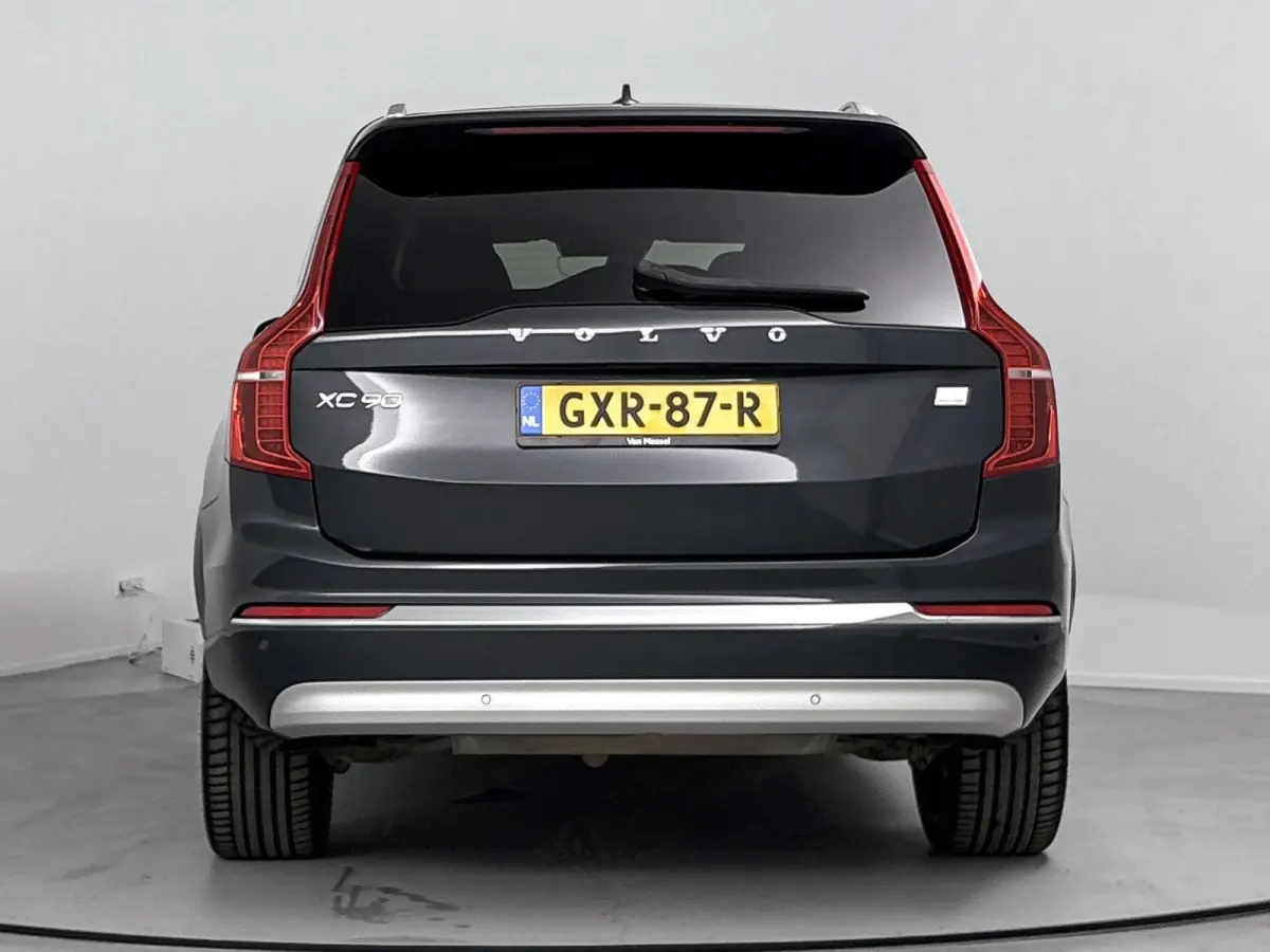2.0 T8 Recharge AWD R-Design | PHEV | 85% SOH | 7 personen | Trekhaak | Lederen Bekleding | Dodehoekdetectie | Cruise Control | Head-Up Display | 360-Camera | Stoel- en Stuurverwarming