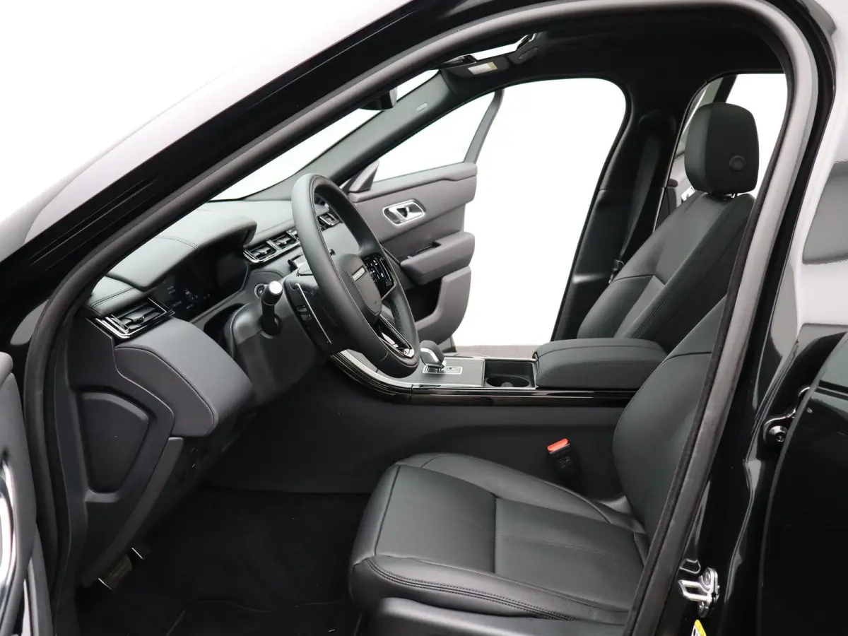 2.0 P400e AWD Dynamic SE PHEV | MY26.5 | Panoramisch schuifdak | 21'' Gloss Black | Cold Climate Pack