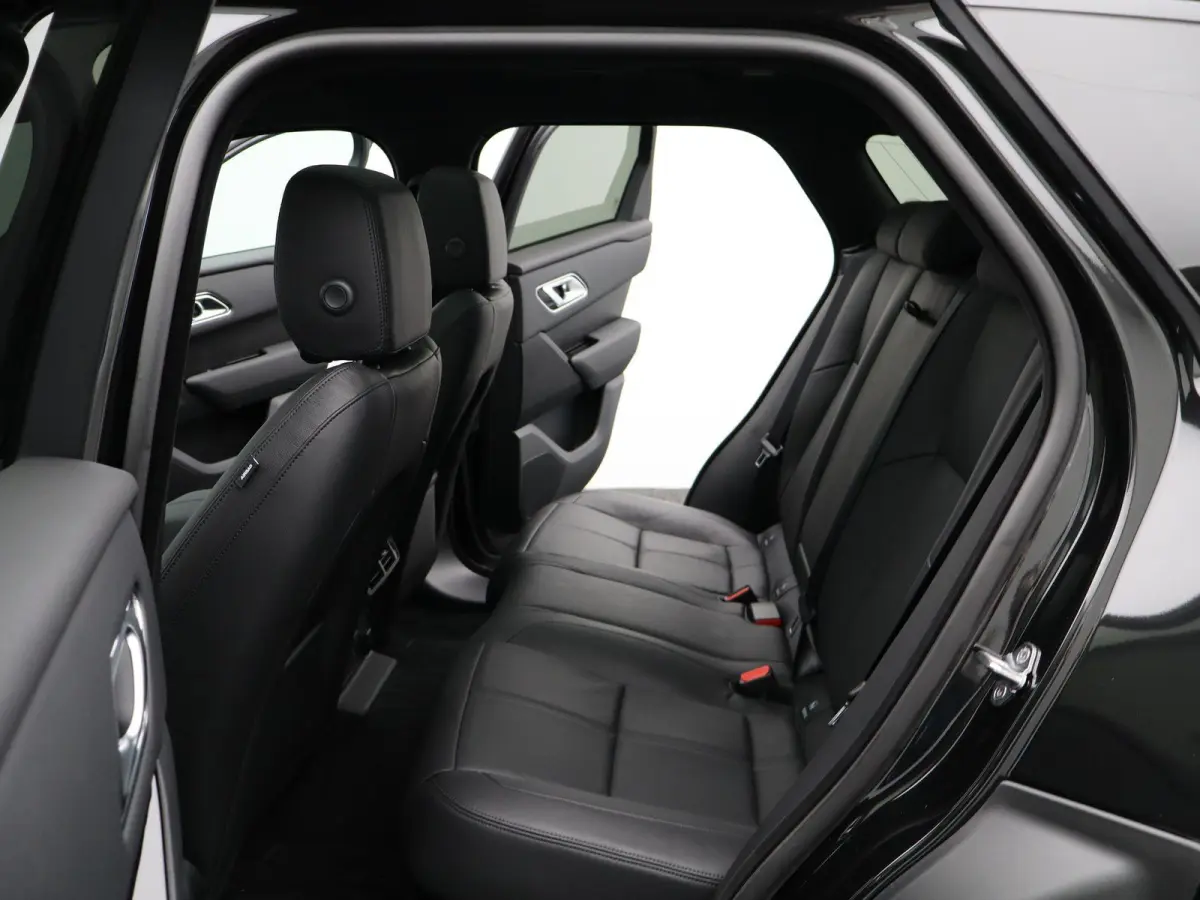 2.0 P400e AWD Dynamic SE PHEV | MY26.5 | Panoramisch schuifdak | 21'' Gloss Black | Cold Climate Pack