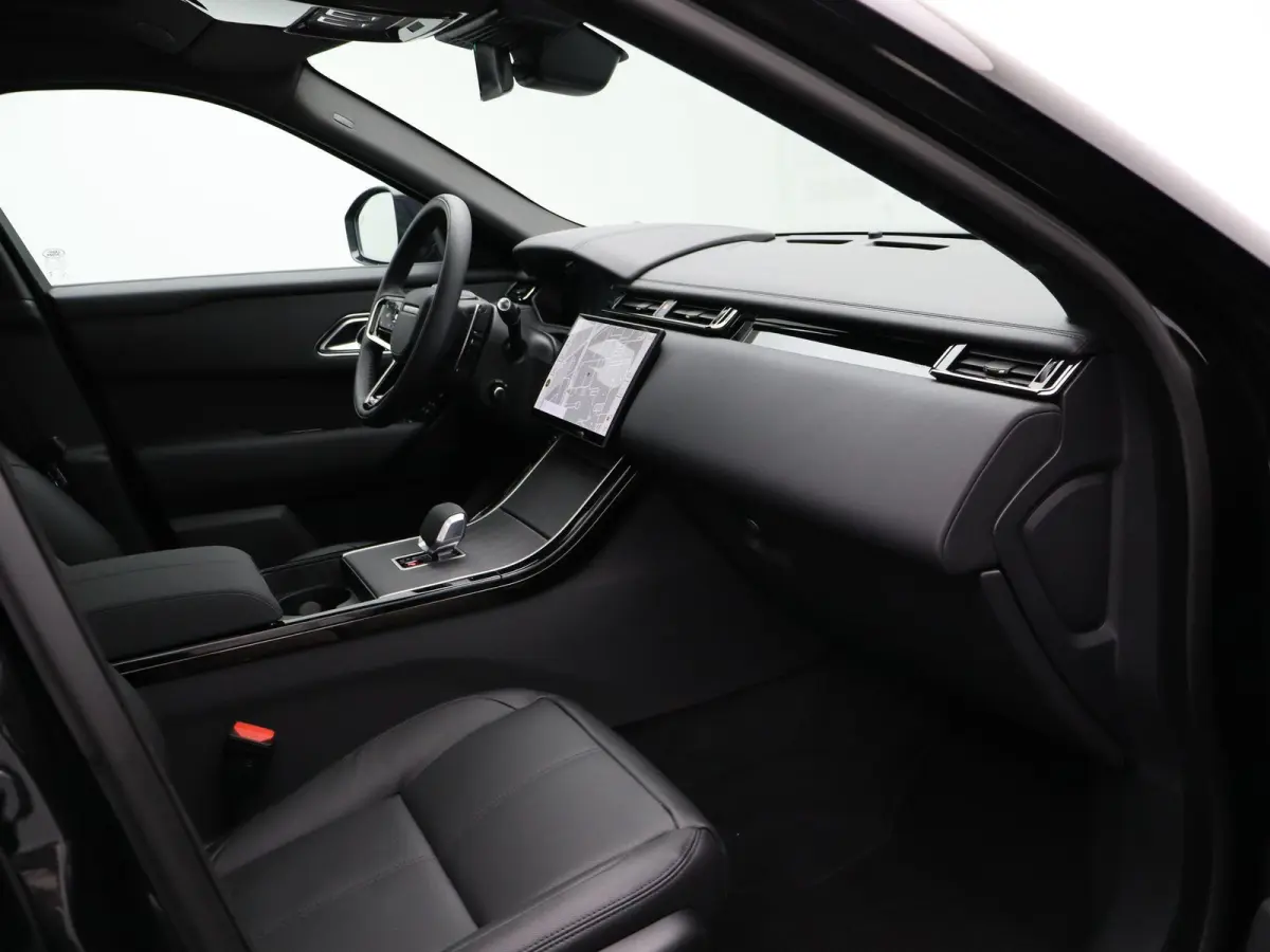 2.0 P400e AWD Dynamic SE PHEV | MY26.5 | Panoramisch schuifdak | 21'' Gloss Black | Cold Climate Pack