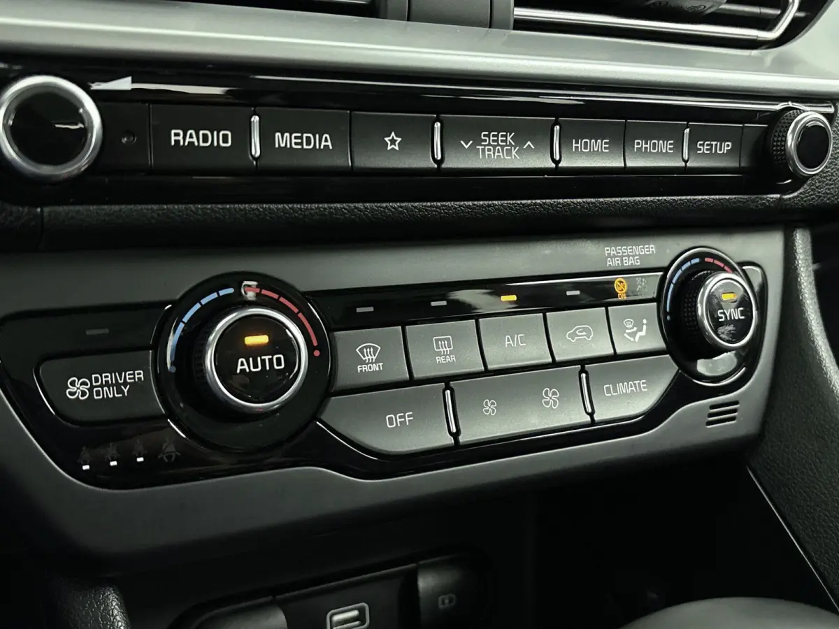 1.6 GDi PHEV DynamicLine Trekhaak | Apple Carplay | Android Auto | Adaptive Cruise Control | Achteruitrijcamera | Stoel- en Stuurverwarming