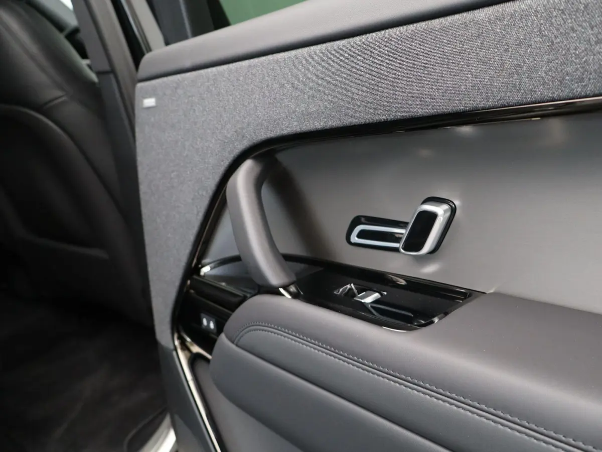 3.0 P460e Dynamic HSE PHEV | 23" wielen | El. schuif-/kanteldak | Head Up Display | Soft Close